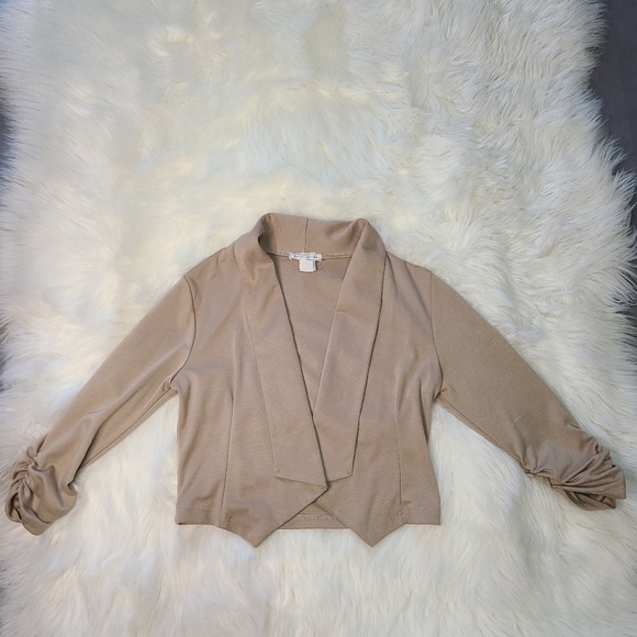 Body Central Cropped Blazer - Picture 1 of 4